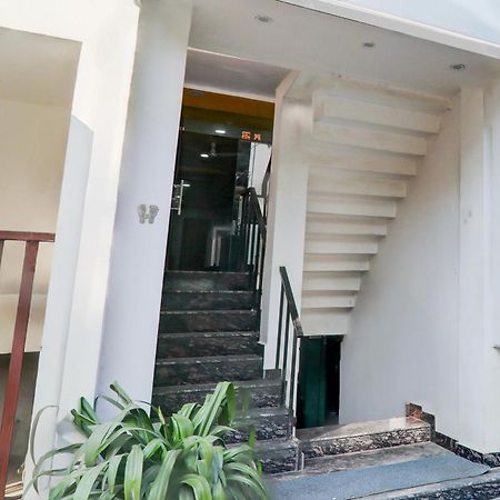 Super Hotel O Insaf Nagar Munshipuliya Formerly Vibrant Chinhat 外观 照片