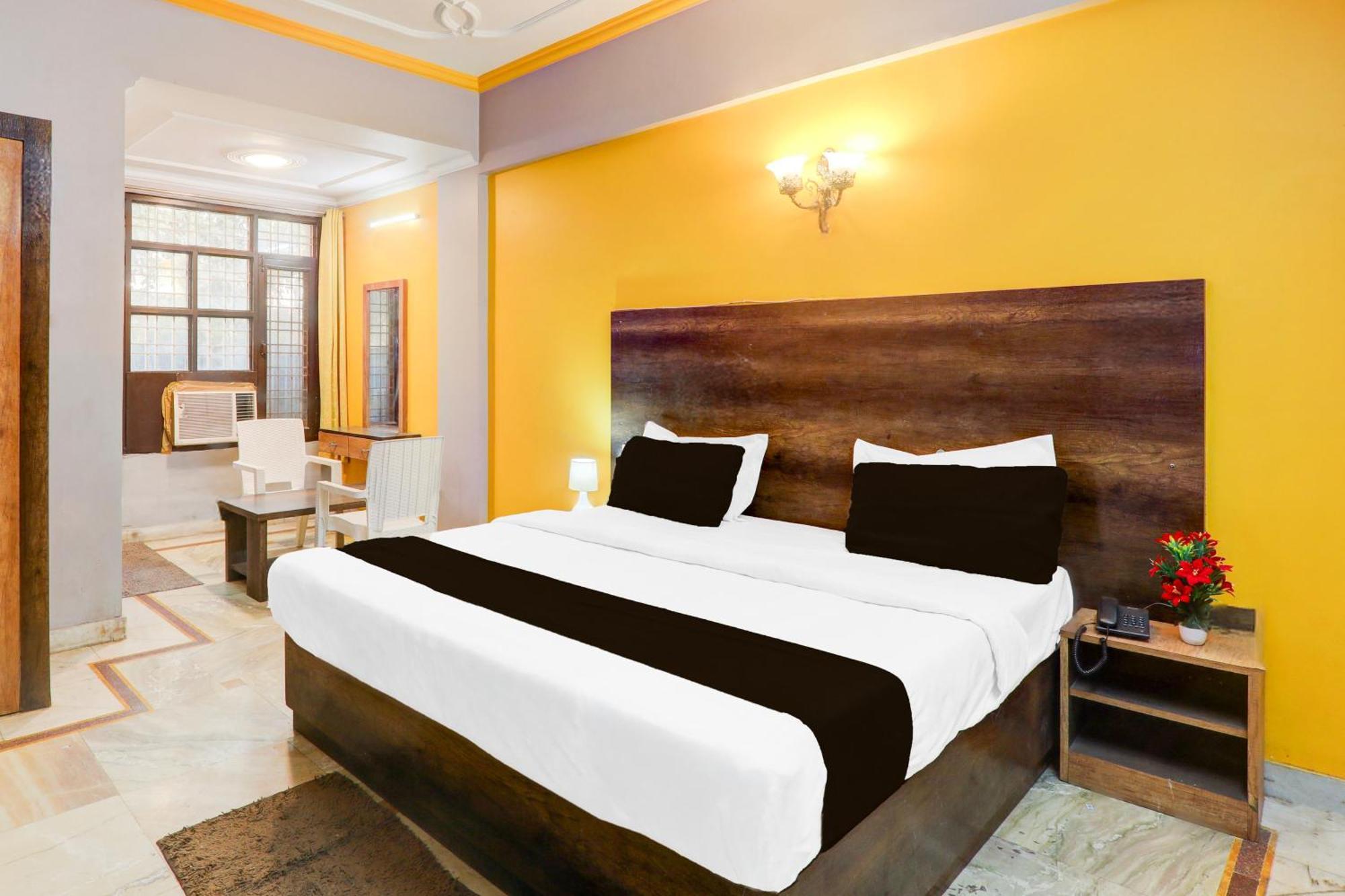 Super Hotel O Insaf Nagar Munshipuliya Formerly Vibrant Chinhat 外观 照片