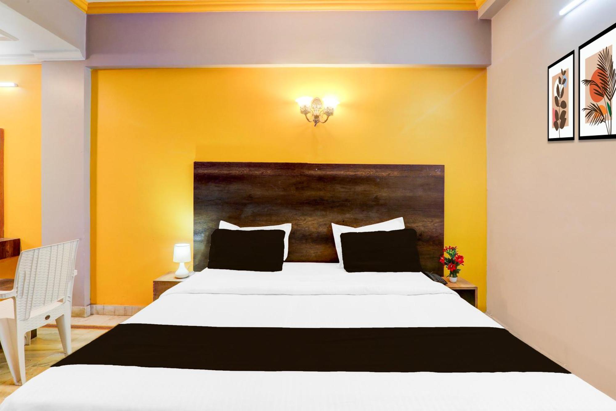 Super Hotel O Insaf Nagar Munshipuliya Formerly Vibrant Chinhat 外观 照片