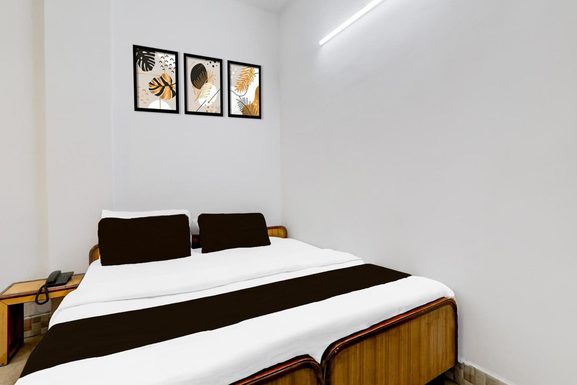 Super Hotel O Insaf Nagar Munshipuliya Formerly Vibrant Chinhat 外观 照片